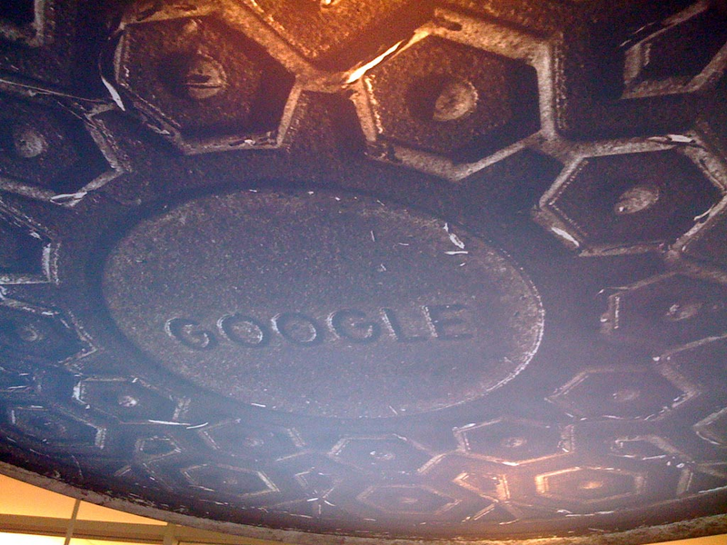 Illustration for article titled Google Unveils Street View Holodeck
